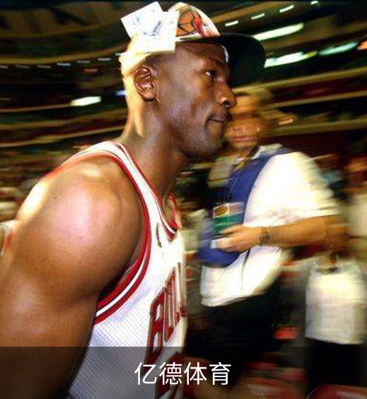 走进亿德体育